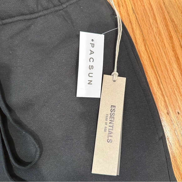 Essentials relaxed sweatpants Black strech limo size XS-XL - Picture 4 of 13